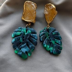 Crystal leaf earrings
